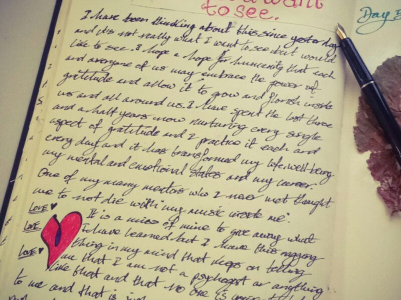 Carnet de gratitude : comment le tenir vraiment (pas juste les 3 premiers jours)