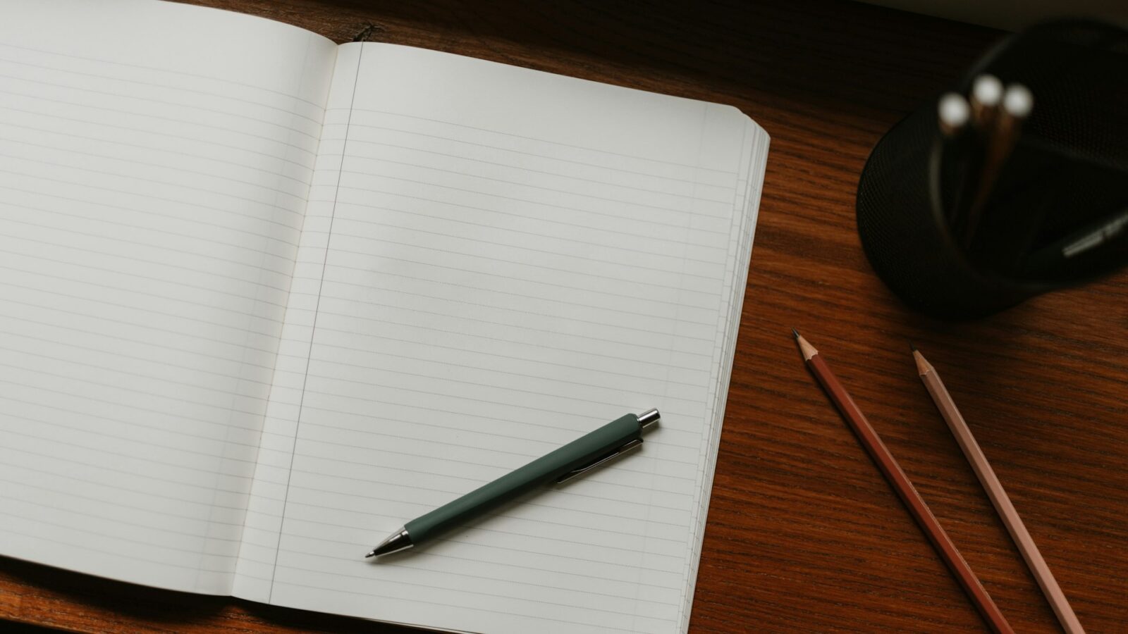 Page de garde bullet journal : 15 idées pour commencer sans se bloquer sur la première page